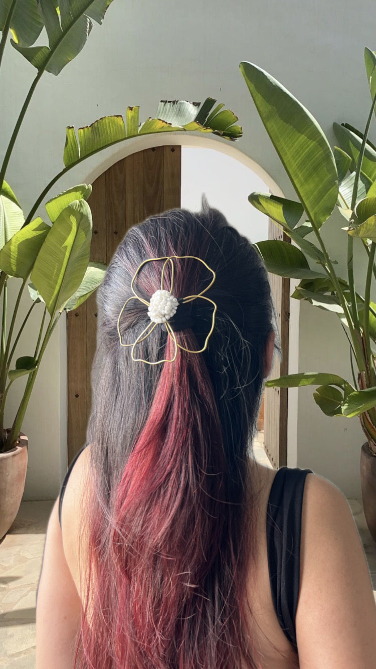 BLOSSOM HAIR BAND