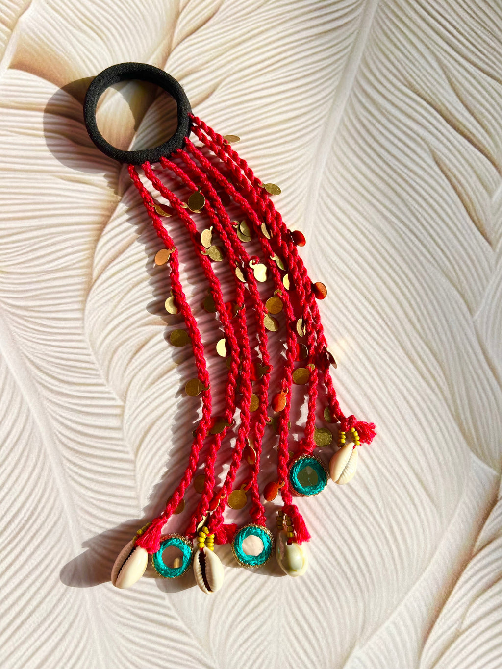 RED “आईना”