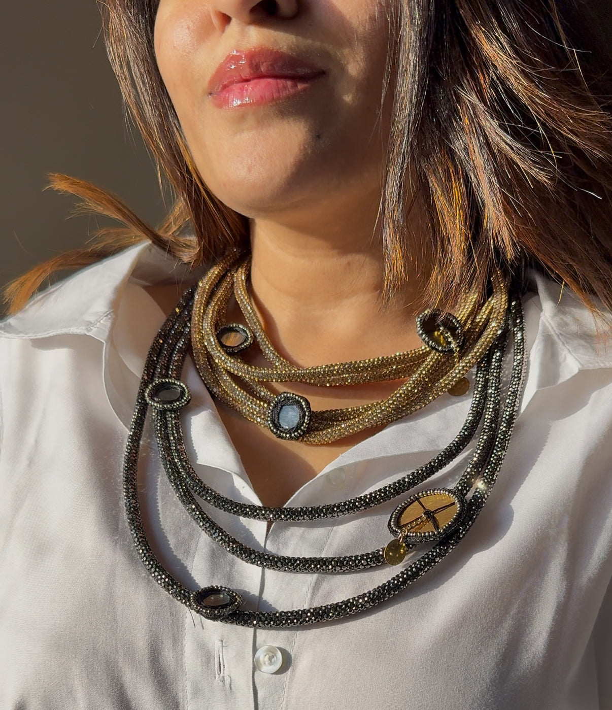 Gleam Queen Neckpiece (B&G)