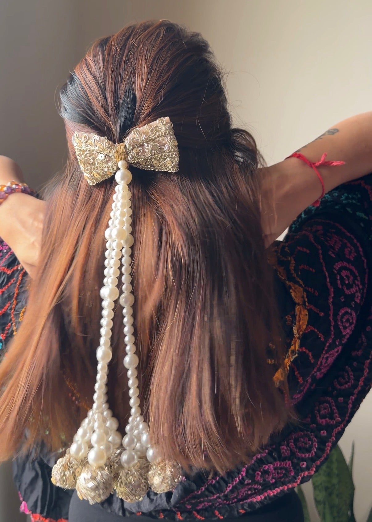 Gulzar  Pearl Bow