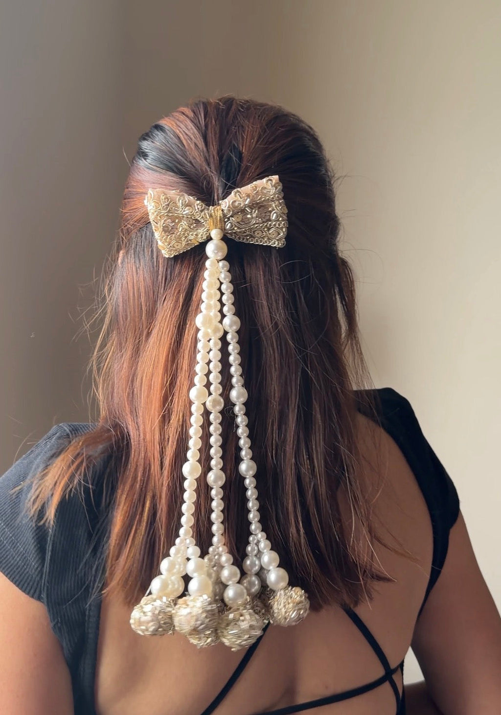 Gulzar  Pearl Bow