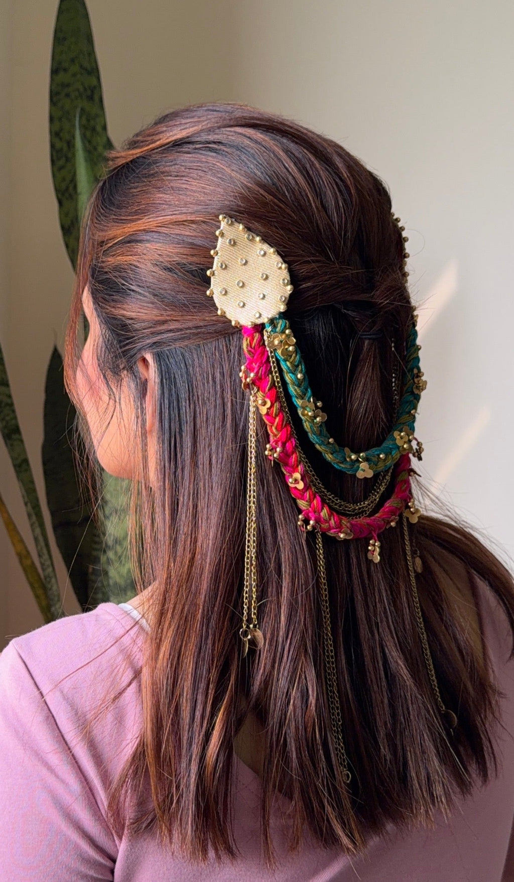 Kundan Glow Brooch