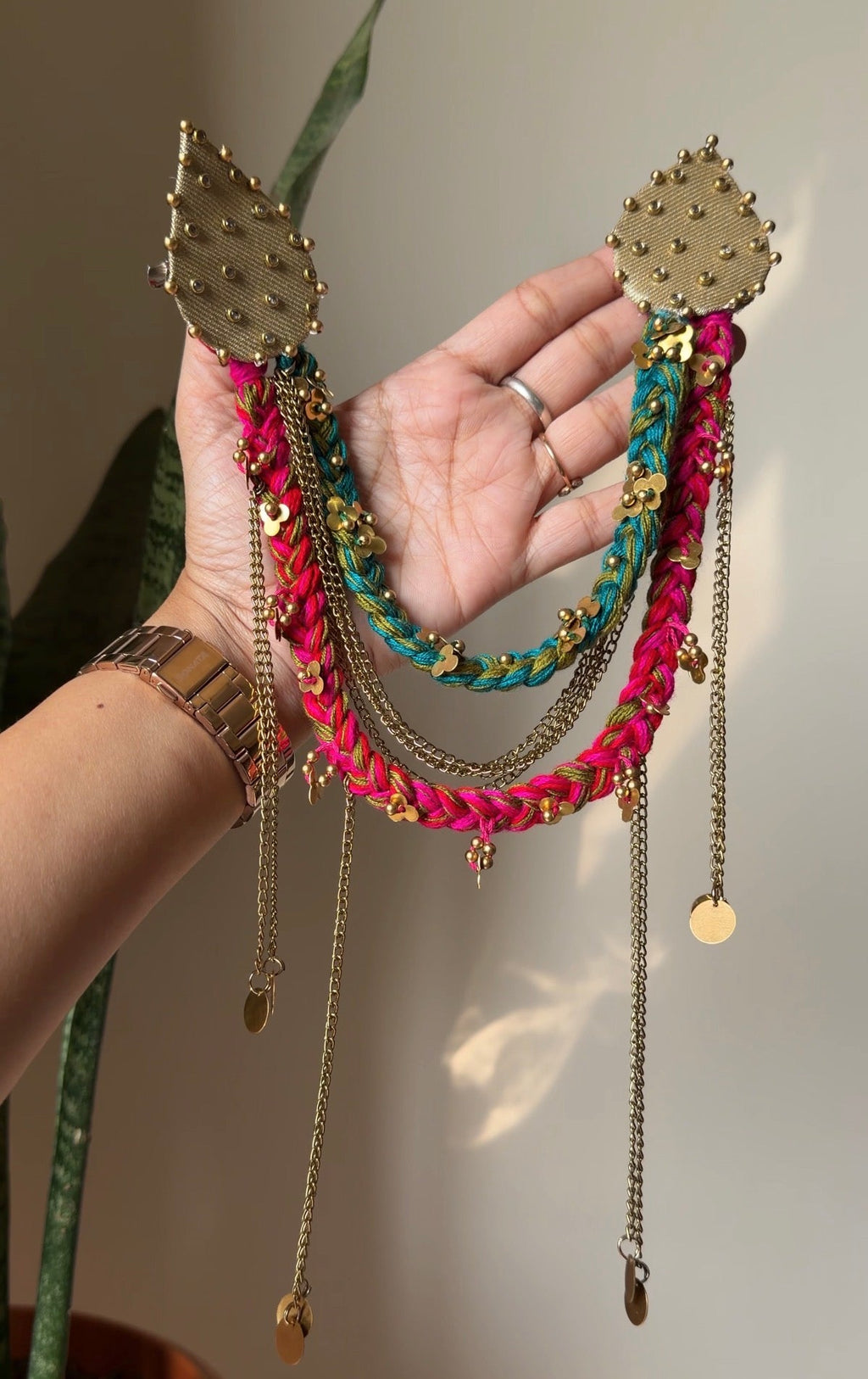 Kundan Glow Brooch