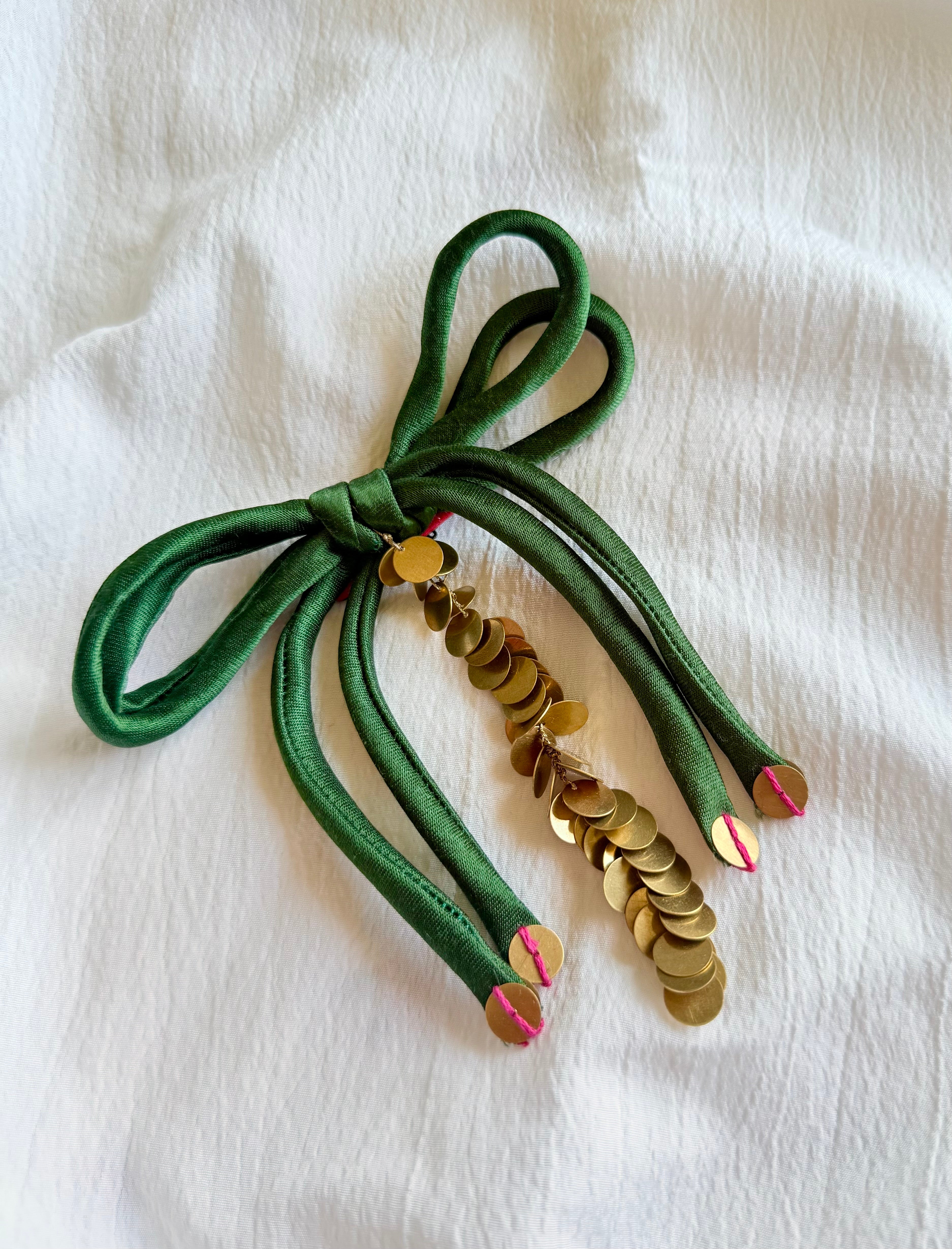 Green  Knot & Glow