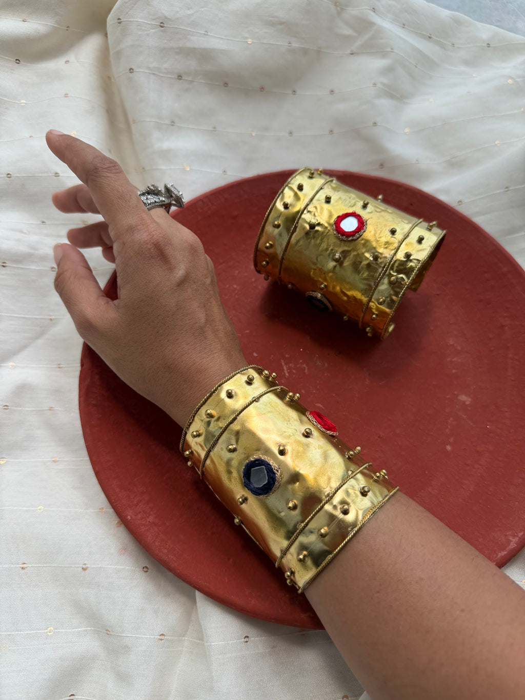 AAVRITI kada Set of 2