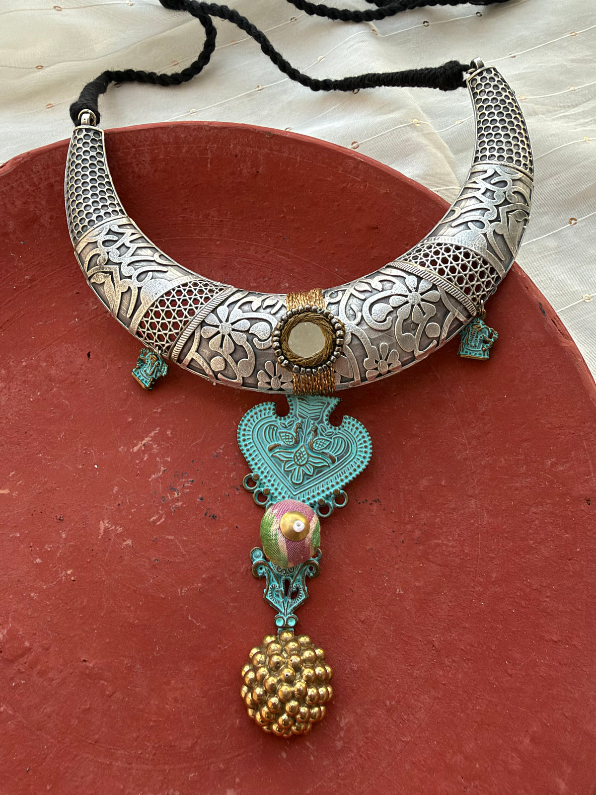 Rajat Rang Necklace