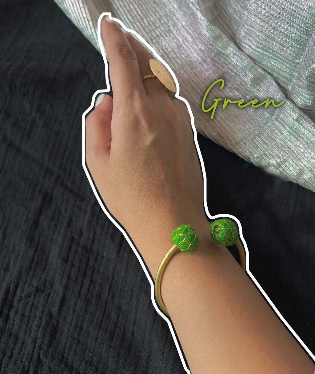 Green मनका